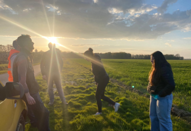 Jeudi 2 avril, les Jeunes agriculteurs du canton de Gien ont repéré la parcelle qui doit recevoir Terre en fête en septembre prochain.