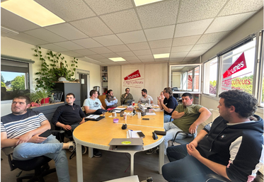 Jeudi 21 mai, à Orléans. Les administrateurs des Jeunes agriculteurs Centre-Val de Loire ont notamment préparé le congrès national du syndicat, prévu du 2 au 4 juin à Bourg-en-Bresse (Ain).
