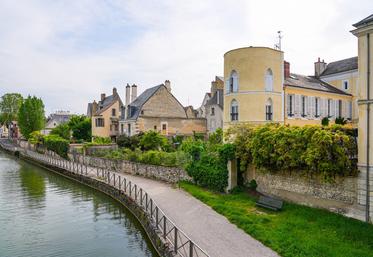 Canal de Briare à Montargis (Loiret), alias la "Venise du Gâtinais".