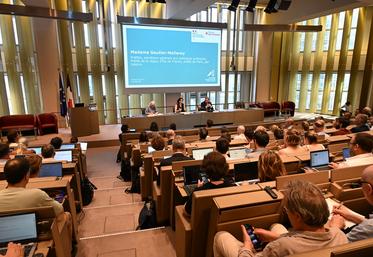 Vendredi 29 mai à Paris. La salle était comble pour les conférences de la souveraineté alimentaire d'Île-de-France. 