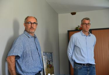 Chaumes-en-Brie (Seine-et-Marne), vendredi 22 mai. Vincent Boddaert (à d.) et son homologue du Loiret, Thierry Rondeau, ont présenté le futur rapprochement des deux structures et leur fonctionnement harmonisé.