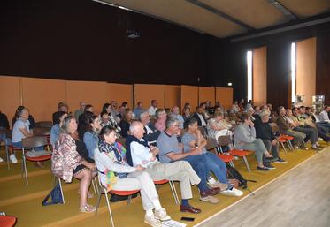 Le Mée-sur-Seine, mardi 9 juin. La mise en place de la facture électronique et la feuille de route d'AS 77 à horizon 2031 ont fortement intéressé les participants.
