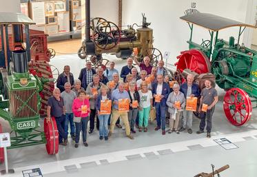 Mardi 9 juin, à Chartres. Les adhérents de l'association des Amis du Compa participent activement au rayonnement du musée.