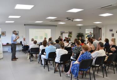 Lundi 22 juin, à Étampes (Essonne). Le Caerif a tenu son assemblée générale. La dernière avant l'arrivée de la facturation électronique et avant le départ de Stéphane Vignau de son poste de directeur.