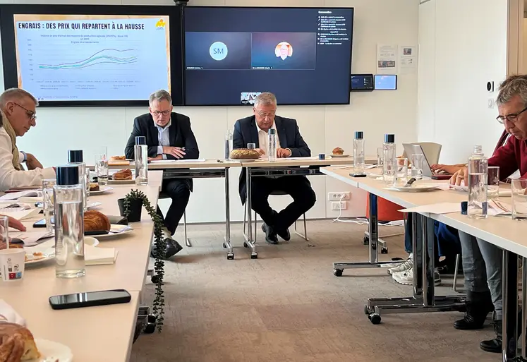 Philippe Heusele, secrétaire général et Éric Thirouin, président de l'AGPB, lors de la conférence de presse de rentrée le 16 septembre 2025
