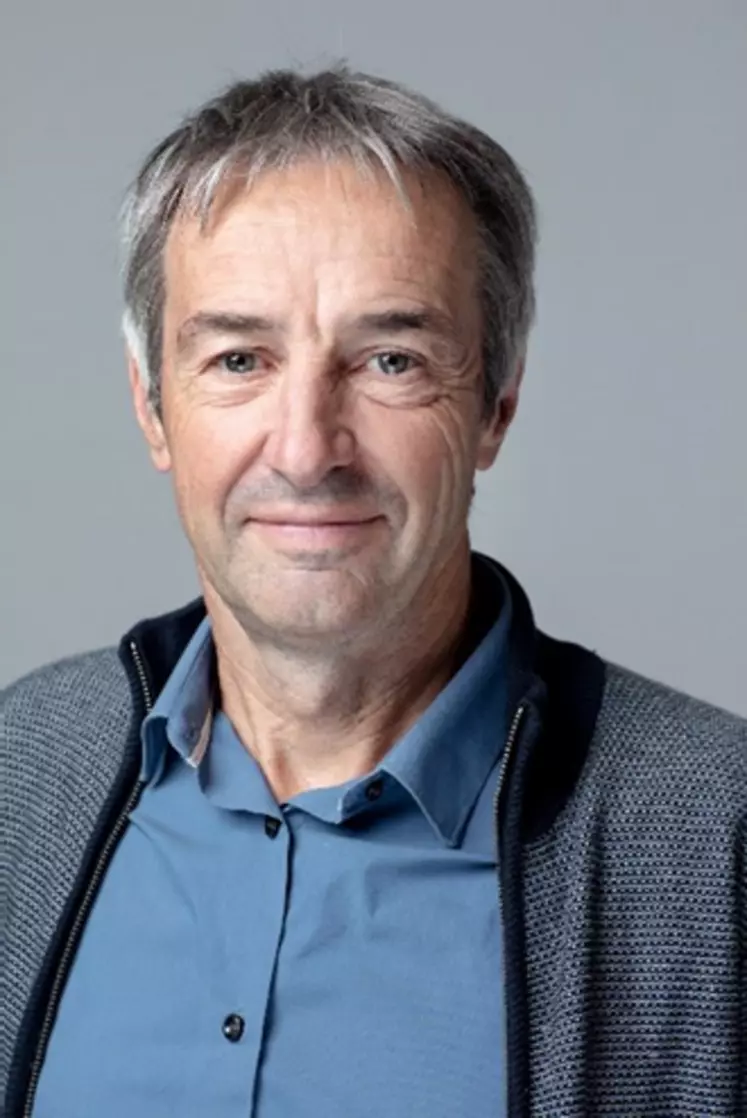 portrait de François Lacôme, président de la section avicole du pôle animal de la Coopération agricole