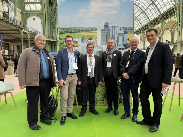 De gauche à droite : Francois Cholat (Snia), Francois Ryckebusch (Unéal), Jean-Francois Arnauld (Duralim), Stéphane Radet (Snia), Alex Doring (Fefac) et et Nicolas Coudry-Mesny (Eurofac)..