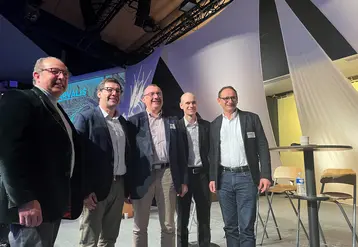 Nicolas de Sambucy, président du conseil régional des céréales PACA, Frédéric Gond, président du Comité de pilotage de la filière blé dur, Benoît Piétrement, président d'Intercéréales, Matthieu Killmayer, animateur national filière blé dur pour Arvalis, et Édouard Cavalier, président de l'Association blé dur développement lors de la journée filière blé dur le 6 février 2025
