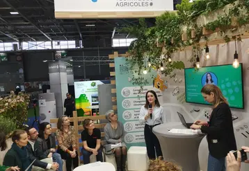 Maelys Viguier, chef de projet RSE sur les achats de matières premières chez Lidl, lance le débat sur le projet Protei'Sol