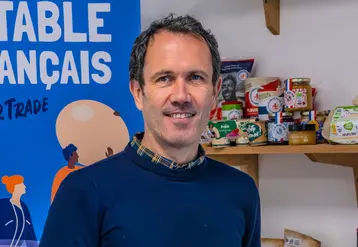 Un portrait en photo de Ludovic Brindejonc, directeur du label de commerce équitable Agri-Ethique.