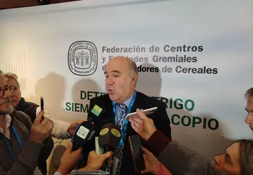 Le secrétaire d’État à l’Agriculture argentin, Sergio Iraeta, céréalier de métier, a encouragé ses pairs à semer davantage de blé cette année malgré la flambée des prix des engrais.