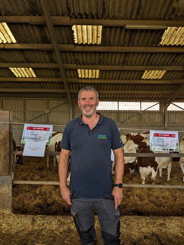 <em class="placeholder">Romain Humblot</em>