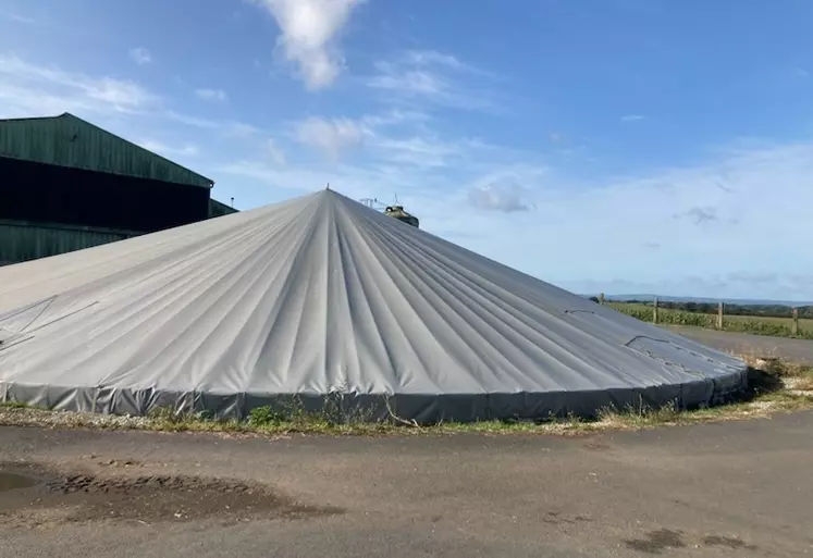 fosse à lisier couverte par géomembrane