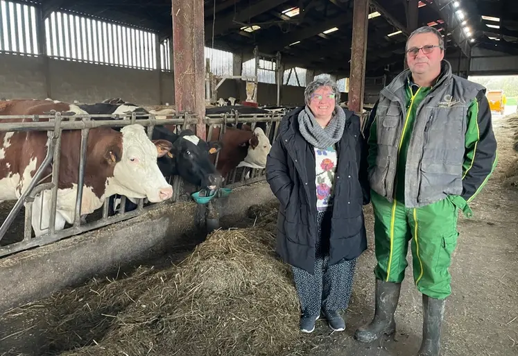 <em class="placeholder">Christine et Pascal Garnier, éleveurs laitiers.</em>