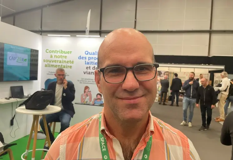 <em class="placeholder">jean louis poulet</em>