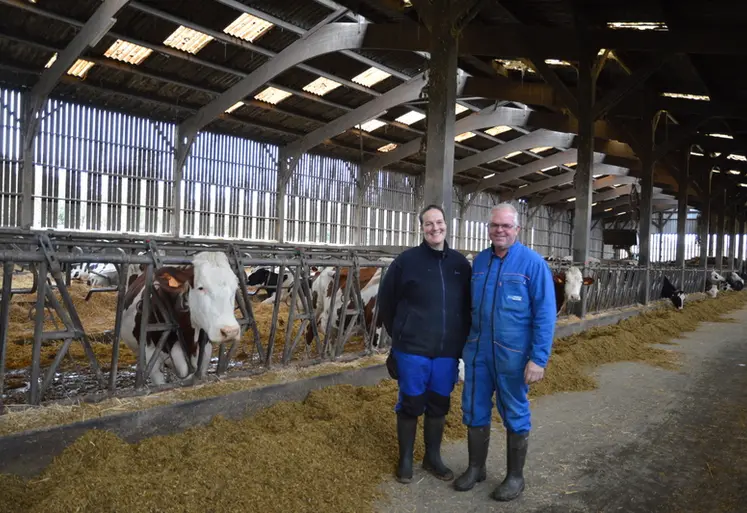 <em class="placeholder">« Nathalie et Fabrice Macé, éleveurs à Val d’Anast (35) ».</em>