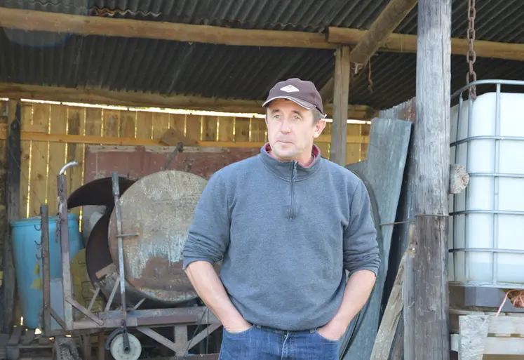 <em class="placeholder">Jean-Yves Guémin, éleveur laitier</em>