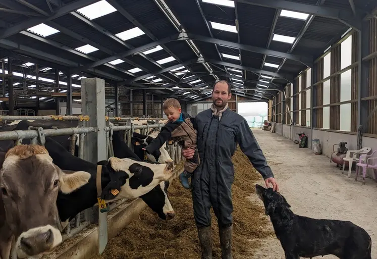 <em class="placeholder">Pierre Curfs et son fils</em>