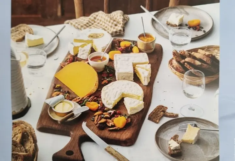 <em class="placeholder">beurre et fromages de la coopérative Isigny Sainte Mère</em>