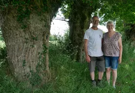 Philippe et Marie-Claire Derouault. « Notre métier nous a plu. Nous l’avons envisagé de façon à contribuer à transmettre un environnement de qualité aux ...