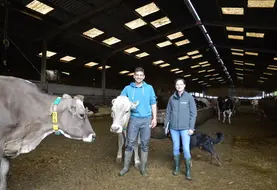 <em class="placeholder">éleveur et sa conseillère d'élevage</em>