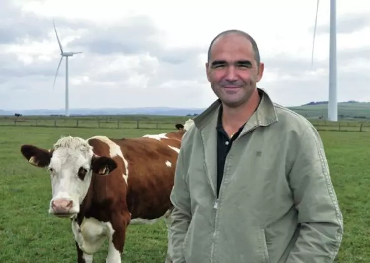 YANNIK PÉCHUZAL,
chambre
d'agriculture du Cantal. « Le
danger serait
d’empiler les
volumes de lait
sans regarder
comment on les
produira. Nous
voyons des
situations qui
risquent de ne
pas être tenables,
notamment en
main-d’oeuvre. »