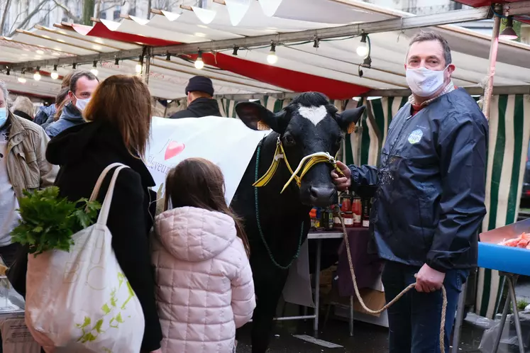 sur un marché, action de la FNPL, pour le prix du lait