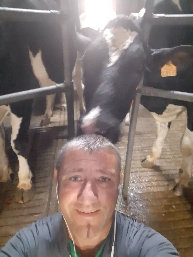 Loïc Rineau, éleveur laitier en Gaec, en Vendée