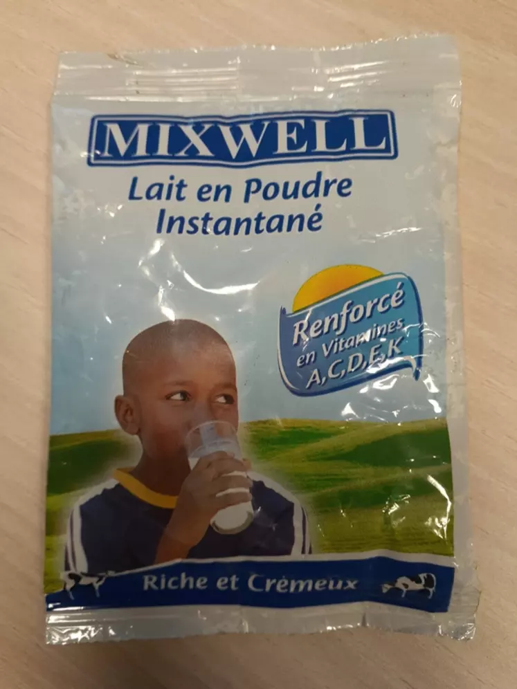 Un packaging trompeur pour ce succédané de poudre de lait qui contient 30% d'huile de palme. © Cirad