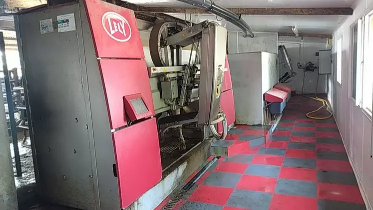 Robot de traite Lely