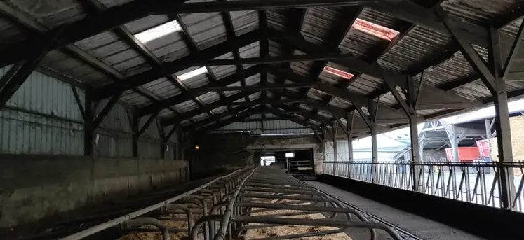 <em class="placeholder">ancienne stabulation chez Dominique Lepage, éleveur à Torcé (35)</em>