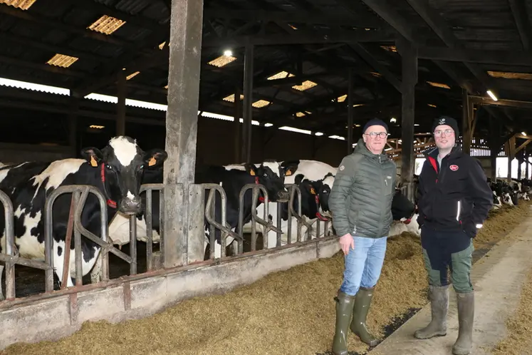 <em class="placeholder">éleveurs de vaches laitières, Hugo et Xavier Rouland</em>