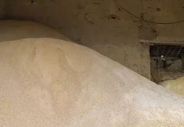 tourteau de soja stocké à la ferme