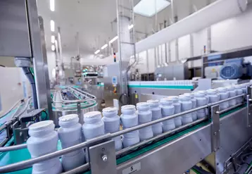 La nouvelle ligne de production de flacons de nutrition spécialisée. 