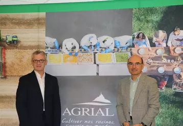 Ludovic Spiers et Arnaud Degoulet, président d'Agrial : "Agrial sera sans doute contrainte d'alléger les investissements en 2022, pour pouvoir gérer les risques liés à la superposition des crises : sanitaire, géopolitique, économique et peut-être climatique."