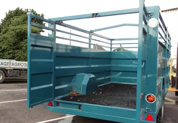 Bétadist de Lenormand Constructeur permet d’actionner les portes de bétaillère à distance