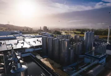 L'usine Danone de Ferrière-en-Bray, en Seine-Maritime, transforme les 188 millions de litres de lait des 362 exploitations adhérentes de Caplait.  