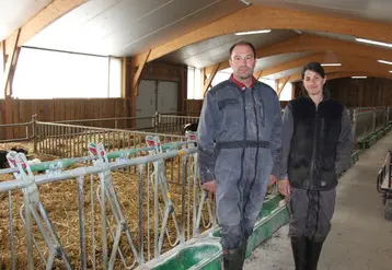 <em class="placeholder">Céline et Julien Foureau, éleveurs dans la Sarthe</em>