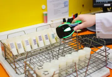 <em class="placeholder">enregistrement des échantillons de lait au laboratoire interprofessionnel </em>