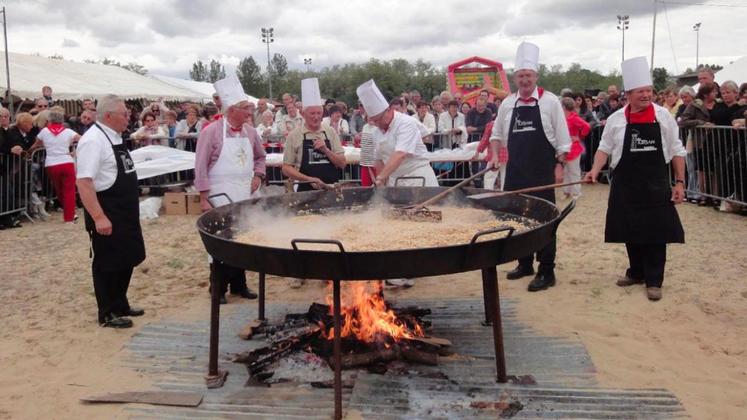 file-La préparation puis la dégustation de l’omelette géante aux asperges devraient être, à nouveau, une des animations phares de la journée.