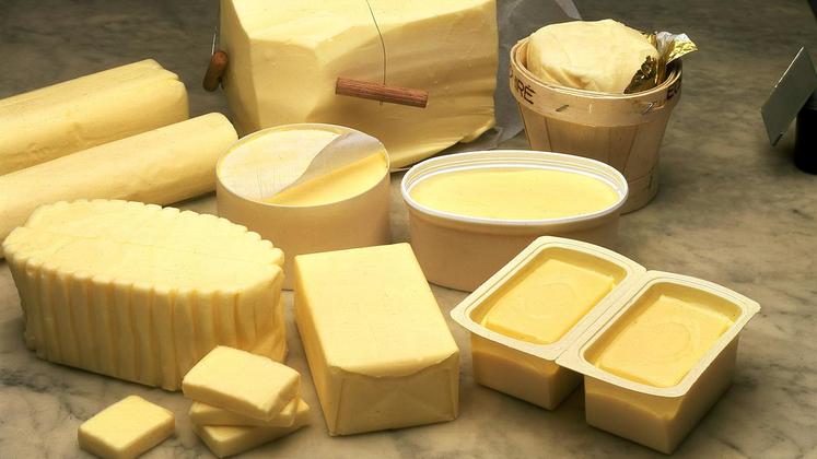 file-La production mondiale de beurre devrait augmenter en 2017 de 7.000 tonnes, la consommation, elle, «est attendue en hausse de 50.000 tonnes», d’où un «déséquilibre entre l’offre et la demande mondiale en matière grasse», note Agritel.