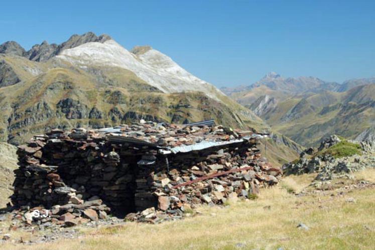 file-La cabane d'Are est située sur une des plus longues étapes du parcours reliant Gourette à Gabas.