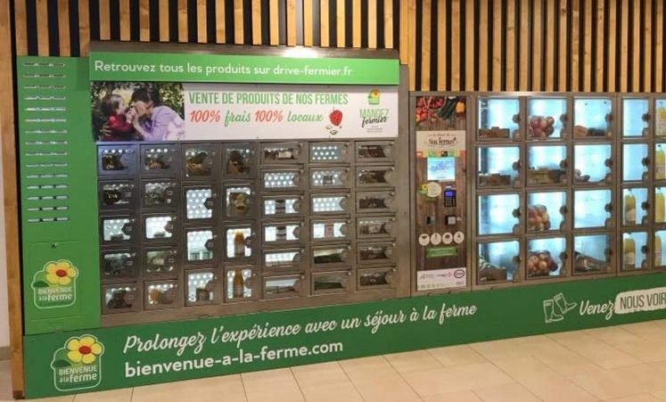 file-Un container maritime réhabilité en casier alimentaire.