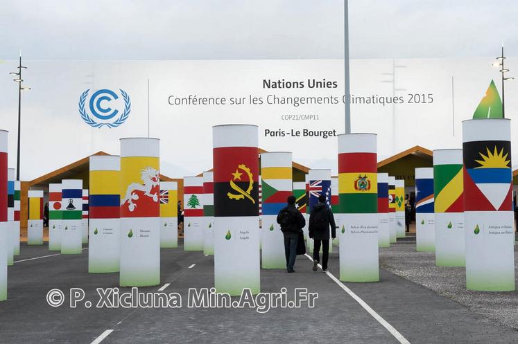 file-La COP 21 a ouvert ses portes le lundi 30 novembre. Les délégations de 196 pays vont tenter de s’entendre pour contenir le réchauffement climatique.