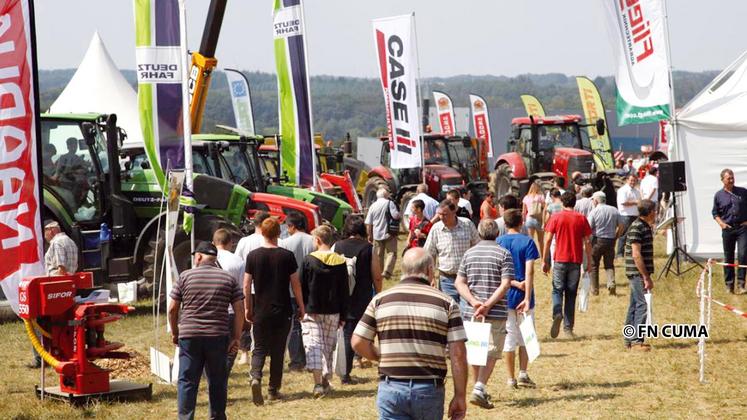 file-Parmi les événements phare des CUMA, l’édition 2015 du salon aux champs aura lieu les mercredi 26 et jeudi 27 août à Asnières et Fontenay-sur-Vègre dans la Sarthe, en région Pays-de-la-Loire.