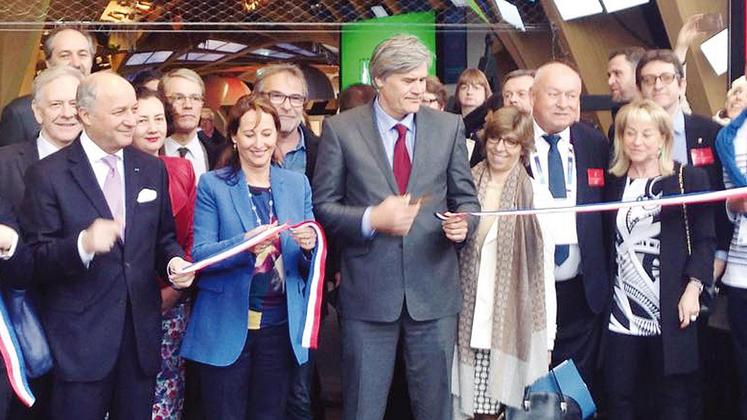 file-Stéphane Le Foll, ministre de l’agriculture, Ségolène Royal, ministre de l’écologie, et Laurent Fabius, ministre des affaires étrangères, ont inauguré le pavillon de la France le 1er mai dernier à Milan.