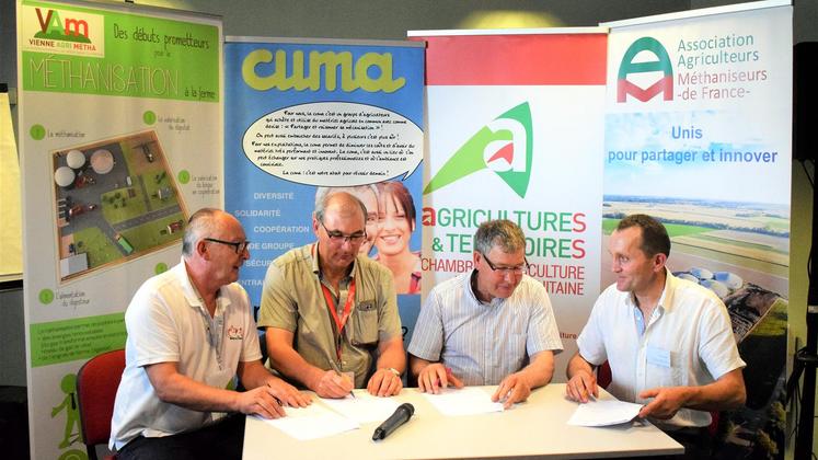 file-La chambre régionale d’agriculture Nouvelle-Aquitaine, l’AAMF, la Fédération régionale des CUMA, et Vienne Agri Métha ont signé une convention marquant «l’engagement des structures agricoles pour le développement de la méthanisation en Nouvelle-Aquitaine»