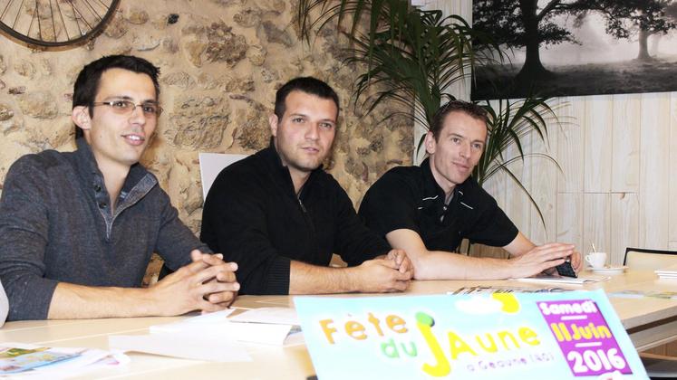 file-Pour mettre en œuvre leur manifestation dédiée aux fleurons de la gastronomie landaise, l’actuel et l’ancien président des JA40, François Darbo (à gauche) et Guillaume Dezes (au centre) se sont associés à des jeunes chefs, à l’image de François Duchet.