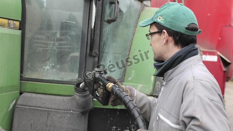 file-Les maraîchers et les horticulteurs travaillant sous serres chauffées, gros consommateurs de gaz naturel comme combustible, devront être particulièrement vigilant lors de leur déclaration, souligne la FNSEA.