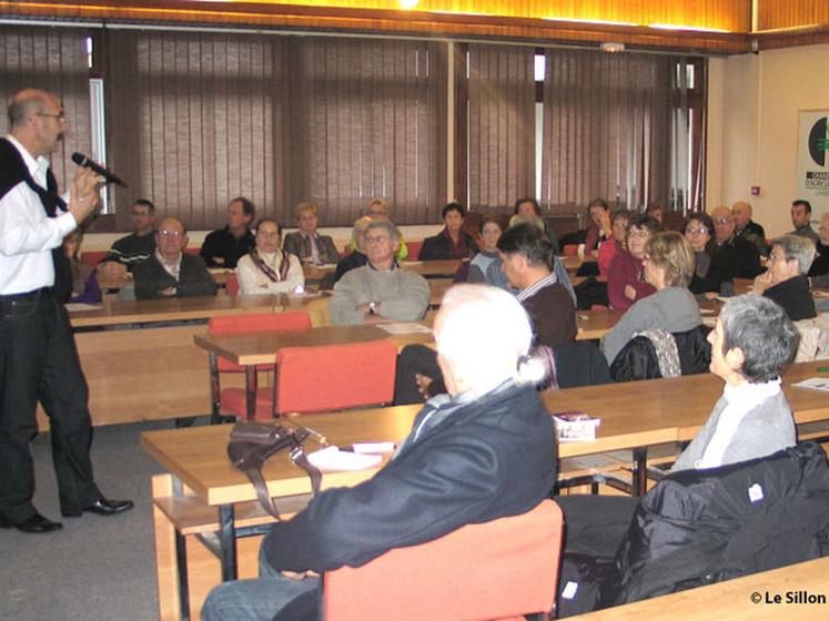 file-200 propriétaires de gîtes ont participé à l'une des six réunions organisées par le relais landais des Gîtes de France, afin de s'informer et d'échanger avec d'autres propriétaires. © Le Sillon